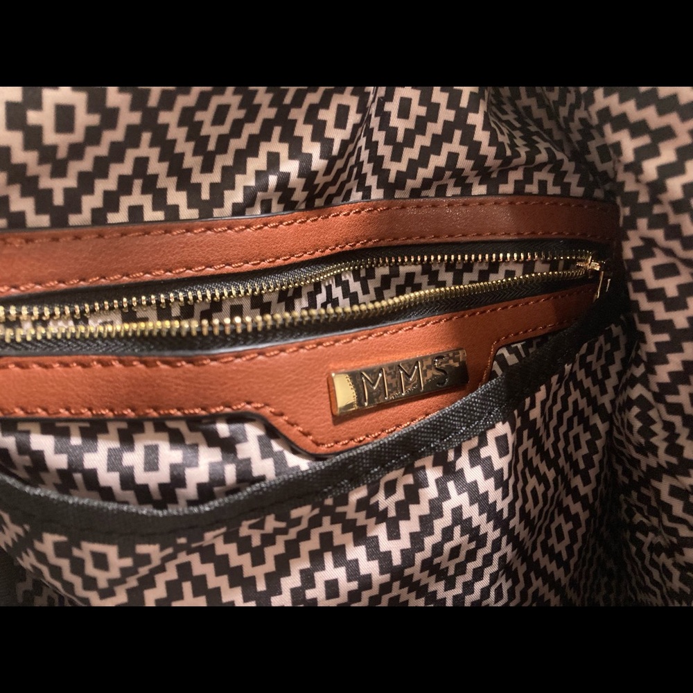 Backpack - Picture 5 of 8